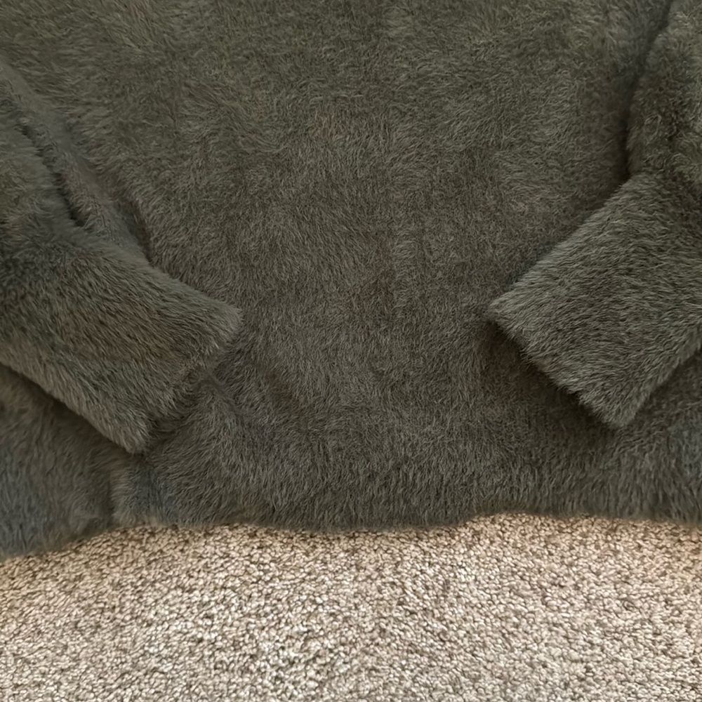 Express Fuzzy Sweater - Picture 4 of 4